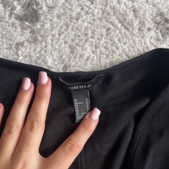 Black Deep V Bodysuit - Picture 5 of 8